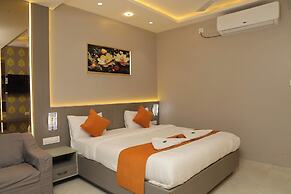 Raval Resort