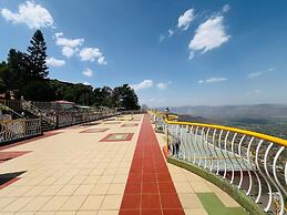 Raval Resort