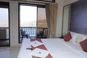 Raval Resort