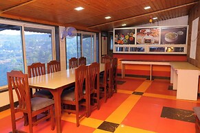 Raval Resort