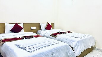 Chitwan Business Hotel