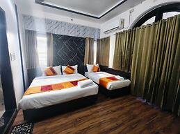Papaya Leaf inn