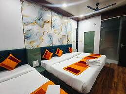 Papaya Leaf inn