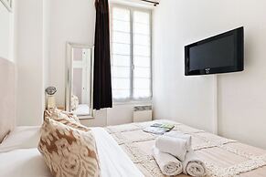 1BR Saint-Germain-des-Prés Seine Escape