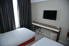 Privilege Oasis Hotel