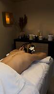 Armantanis Luxury Suites