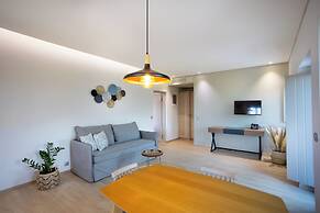 Armantanis Luxury Suites