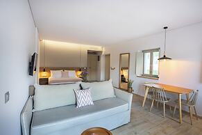 Armantanis Luxury Suites