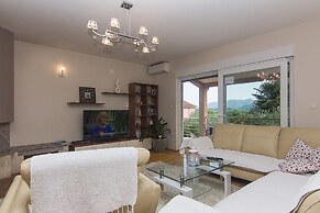 Holiday Home Vele With Pool