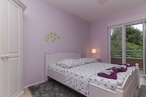 Holiday Home Vele With Pool
