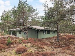 6 Person Holiday Home in Albaek