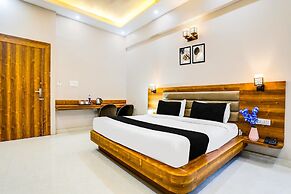Classic With Balconyhaldwani INN