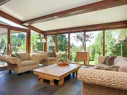 Luxury Ardennes Villa With Pool and Sauna