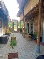 Huts Life Home Stay