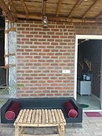 Huts Life Home Stay