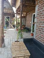 Huts Life Home Stay