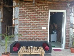 Huts Life Home Stay