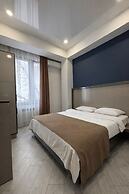 Fama 12 Hotel