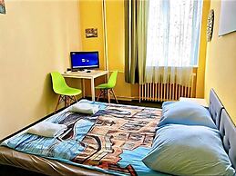Bon Voyage Apartments