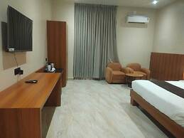 Shreeja Central