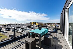 Penthouse With Beach View