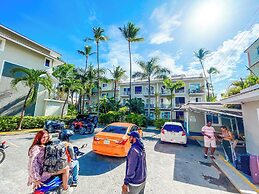 DUCASSI SUITES STUDIOS HOTEL BEACH CLUB