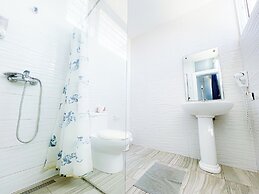 DUCASSI SUITES STUDIOS HOTEL BEACH CLUB