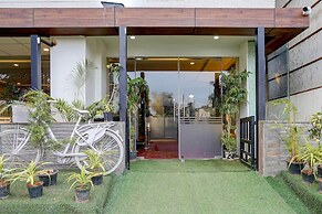 Premium Palette Hotel and Resort