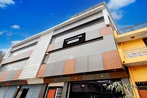 Super Townhouse Oak Kanpur