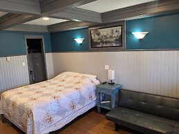 Wagon Wheel Motel