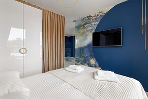 Two-level Apartment, Private Terrace With Jacuzzi
