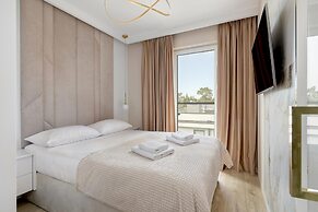 Two-level Apartment, Private Terrace With Jacuzzi