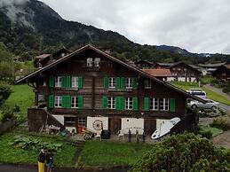 Lakeview Chalet 1 , Därligen