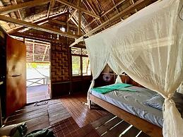 Gibran Dive Guest House