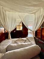 Gibran Dive Guest House