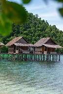 Gibran Dive Guest House