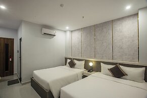 The Sun Hotel