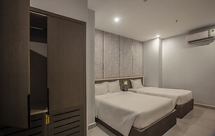 The Sun Hotel