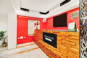 Super Townhouse Hatigaon