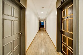 Super Townhouse Hatigaon