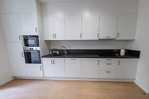 Comfortable Stay for 2 Easy City Access
