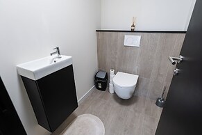 Comfortable Stay for 2 Easy City Access