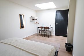 Comfortable Stay for 2 Easy City Access