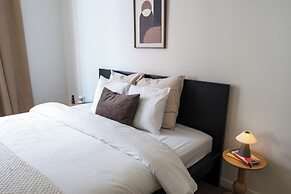 Comfortable Stay for 2 Easy City Access
