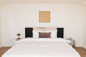 Comfortable Stay for 2 Easy City Access