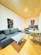 Spacious Private Room Near FAC Platz