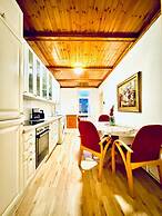 Spacious Private Room Near FAC Platz