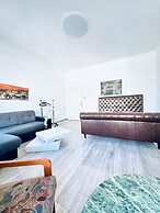 Cozy Studio Apartment Near FAC Platz