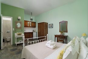 Saint Louis Suites