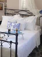 Saint Louis Suites